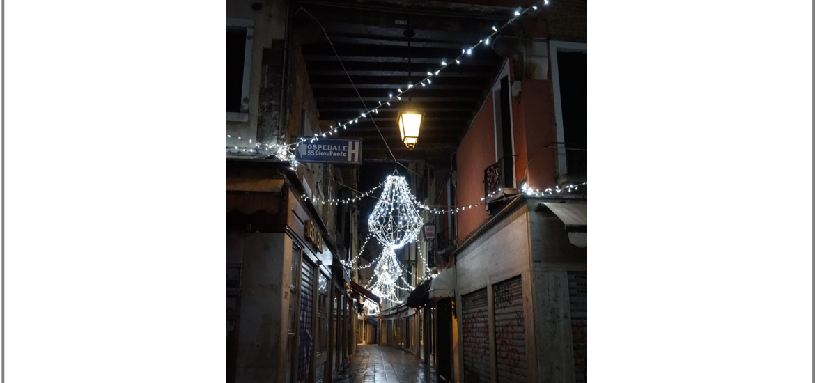 Weihnachtsbeleuchtung in Venedig