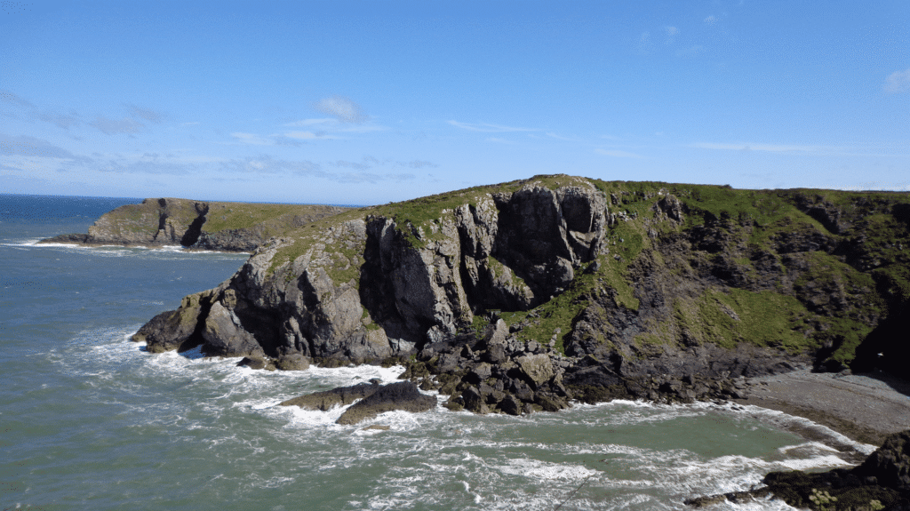 Traumhafte walisische Küste am Pembrokeshire Coast Path